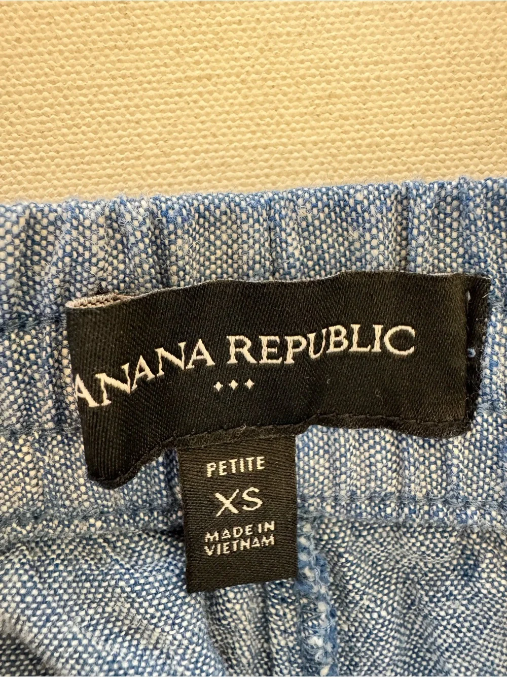 Banana Republic Women’s Cropped Linen Jogger Pants Size XS Blue Chambray Cargo